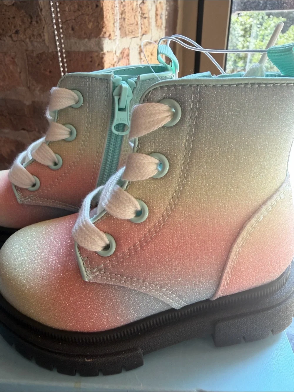 STOP! Cutest Cat & Jack Toddler Girls Rainbow Glitter Boots Size 6